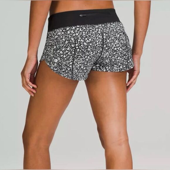 Lululemon Speed Up Shorts, Size 8, Black and Floral - Picture 3 of 7